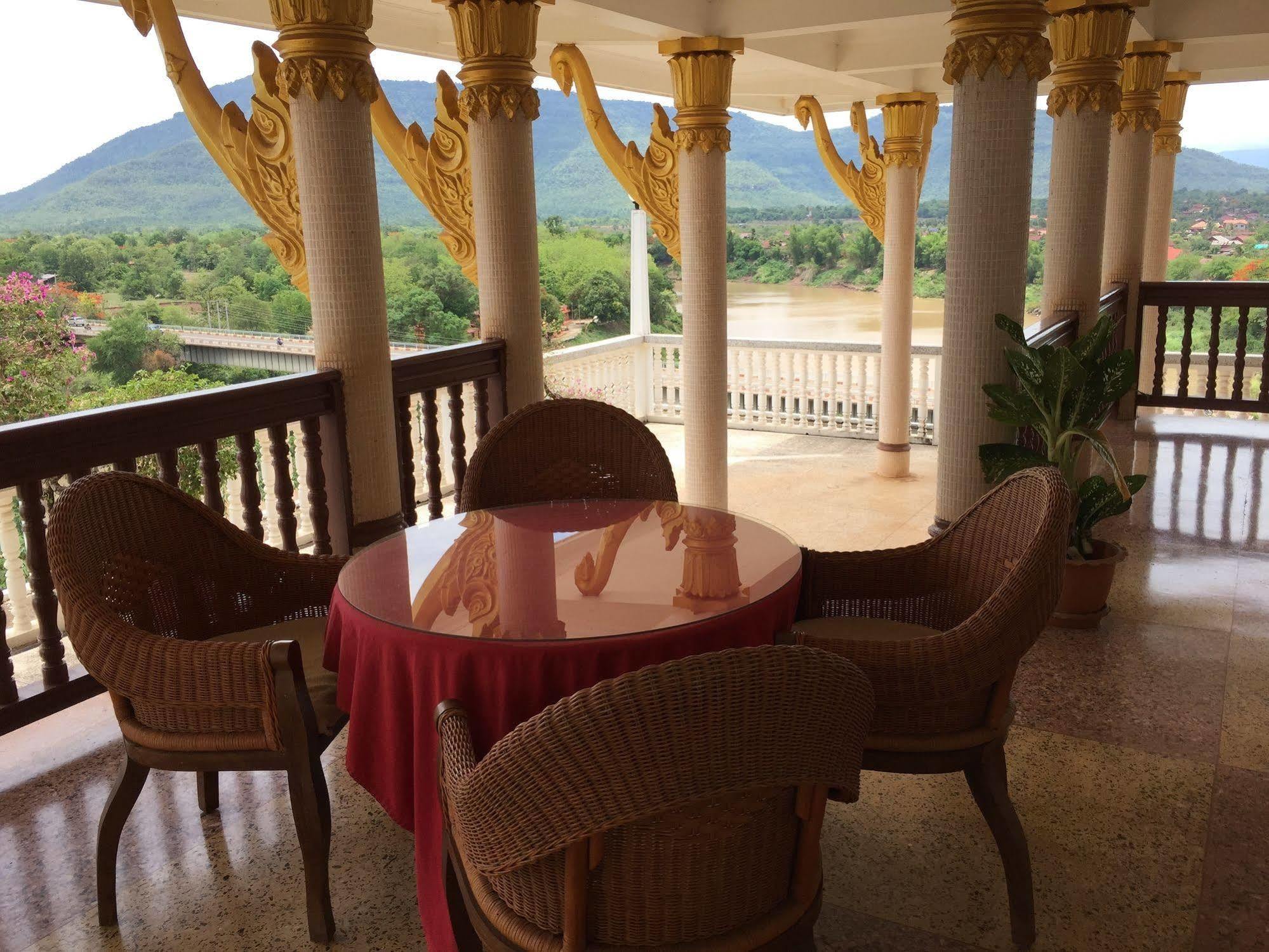 Champasak Palace Hotel Pakse Exterior foto